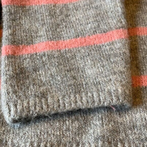 WAYF Women’s Striped Front Tie Crew Neck Sweater Gray/Pink Size Medium - Picture 6 of 10